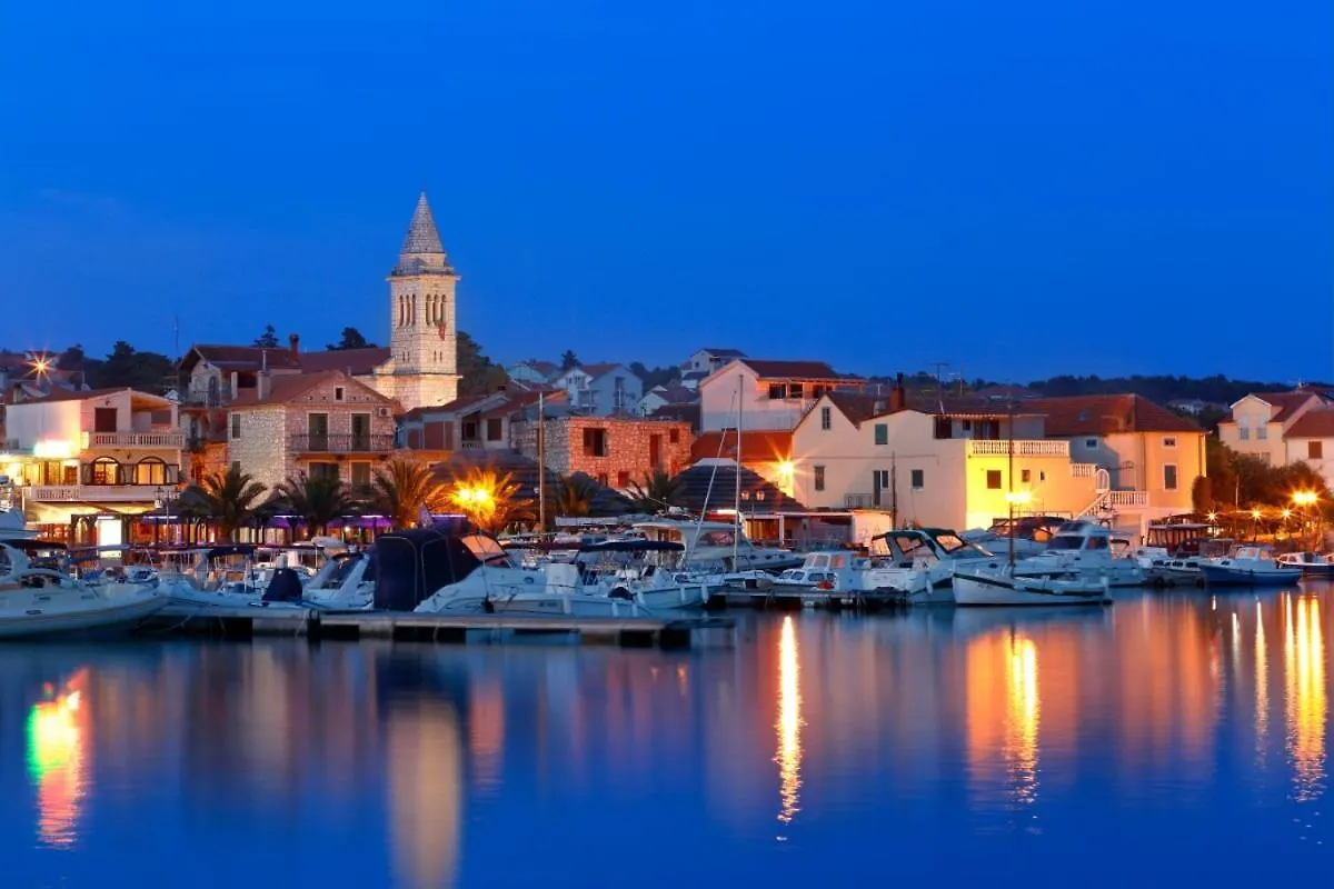 Arabela Lux Villa Pakostane Croatia